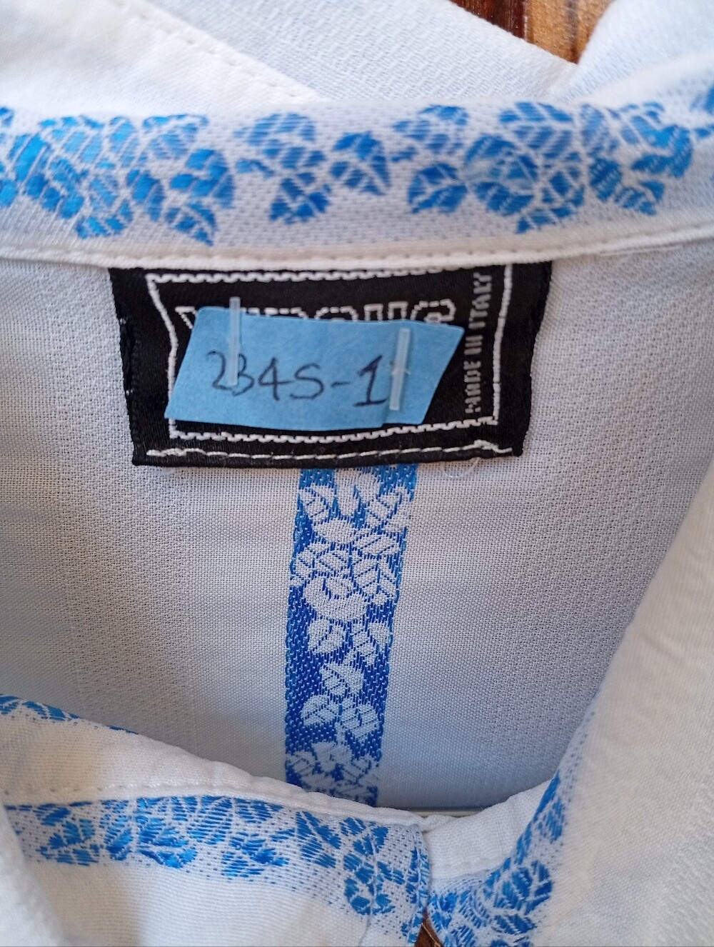 Versus By Gianni Versace Classic Men’s White Shirt with Blue Stripes - Picture 3 of 9
